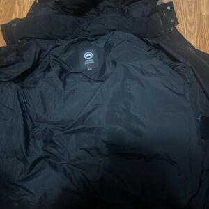 Canada Goose Black Men’s Insulated Puffer Jacket